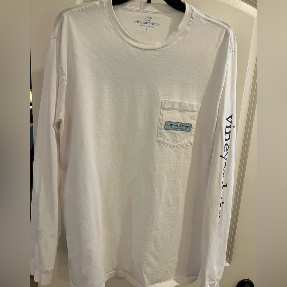 Vineyard Vines LS tee size L